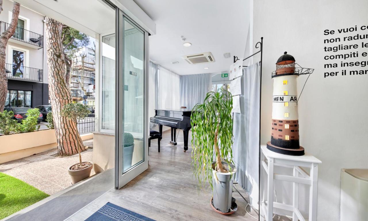 Hotel Arlecchino Riccione Exterior photo