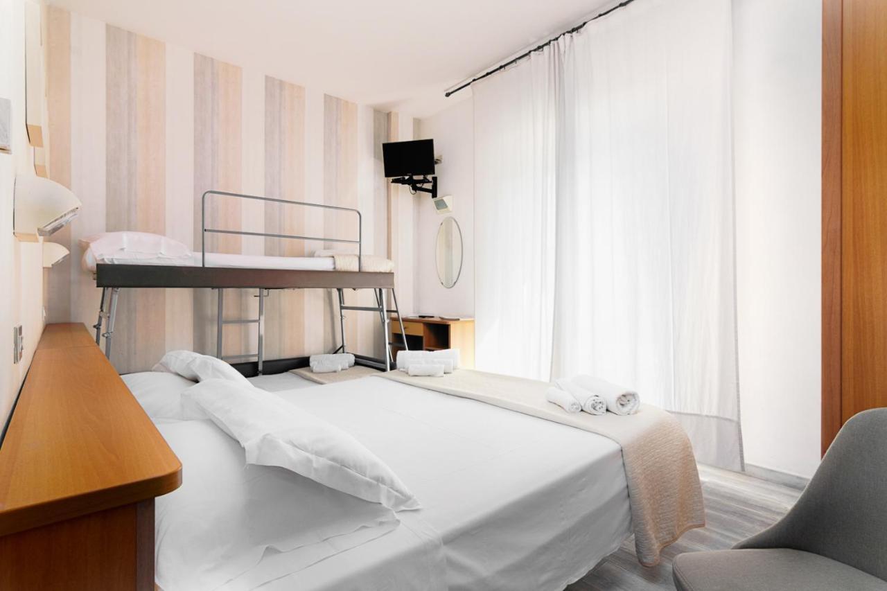 Hotel Arlecchino Riccione Exterior photo